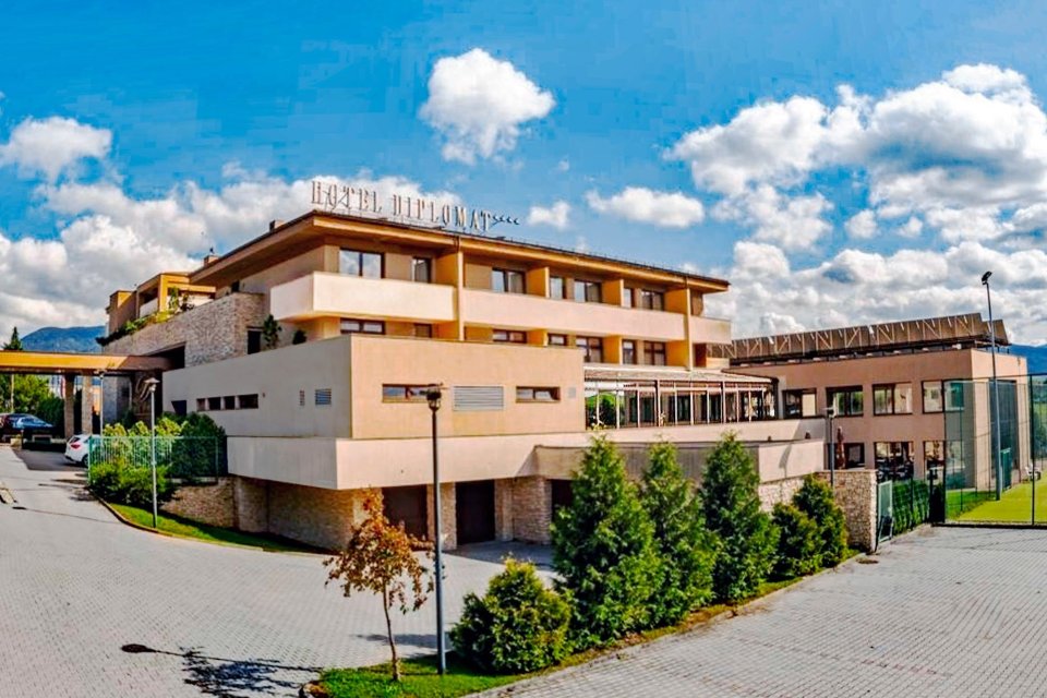 Diplomat1 RajTeplice MANA na www
